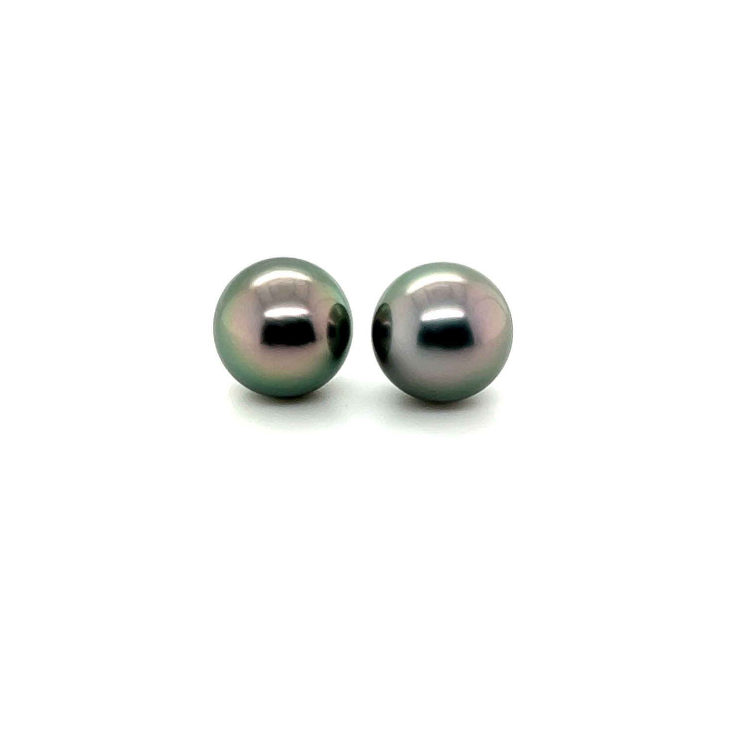 17.76 ct. Tahitian cultured pearl 10.95x10.73mm, 10.84mm (арт. 0471)