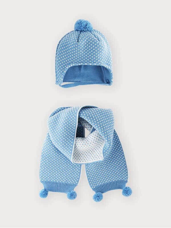 Conjunto de gorro y bufanda