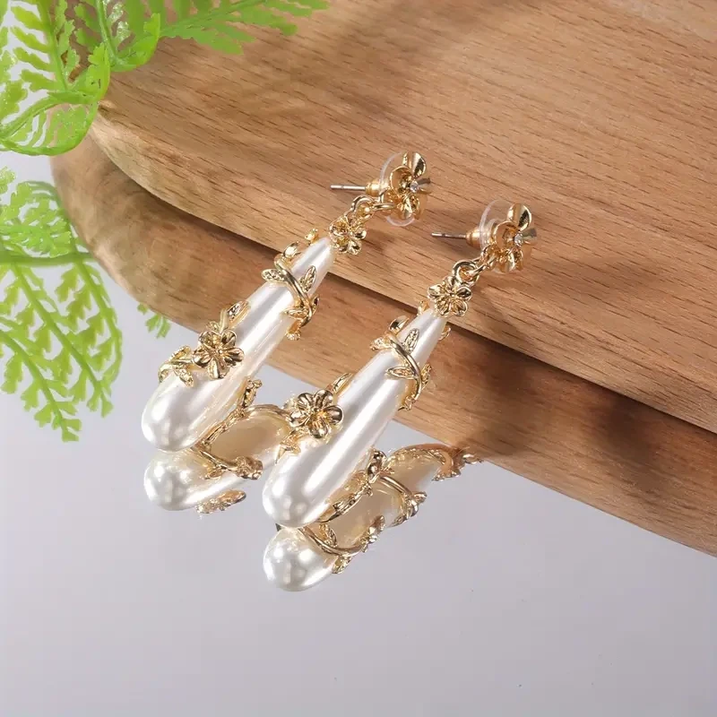 Exquisite Flower Twig Wrapped Long Teardrop Earring