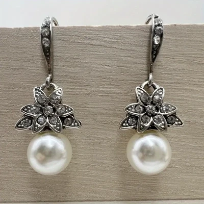 Flower Design With Shiny Zircon Faux Pearl Vintage Dangle Earrings