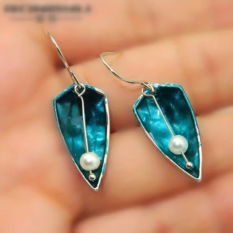 Court Style Drop Hook Earrings Inlaid Faux Pearls Vintage Style Ear
