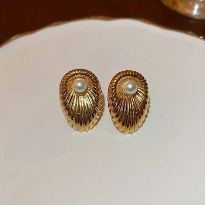 Shell Shape With Faux Pearl Decor Retro Luxury Stud Earrings Copper 18K Gold Plated