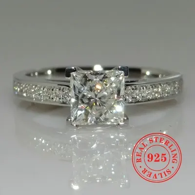 Size 7  3.3g S925 Pure Silver 4-Prong Set Princess Square Cut Zirconia Ring for Women.