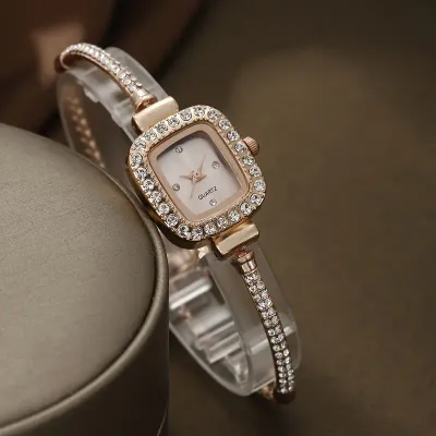 1pc Elegant Women&#39;s Square Quartz Watch - Rose Golden Case with Crystal Accents, Adjustable White Strap.