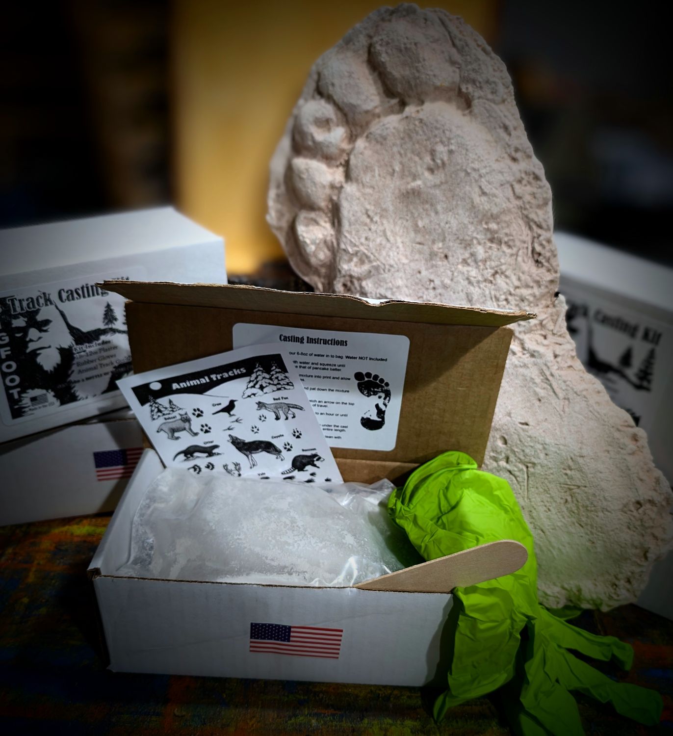 Bigfoot &amp; Animal Track Casting Kit