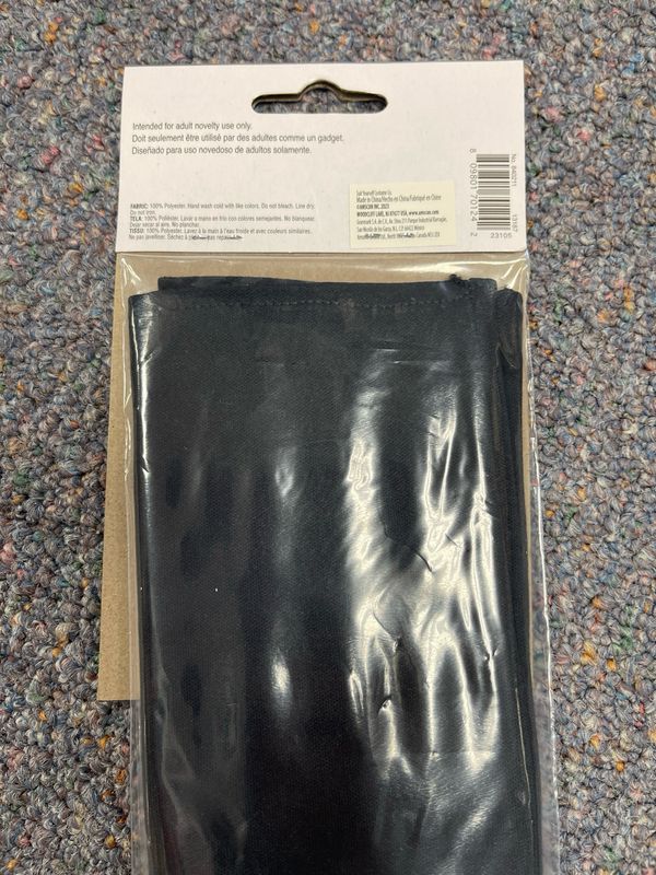840211 Short Black Gloves