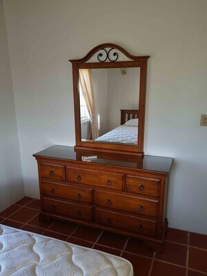 Gallery Pictures of Glass Table Tops