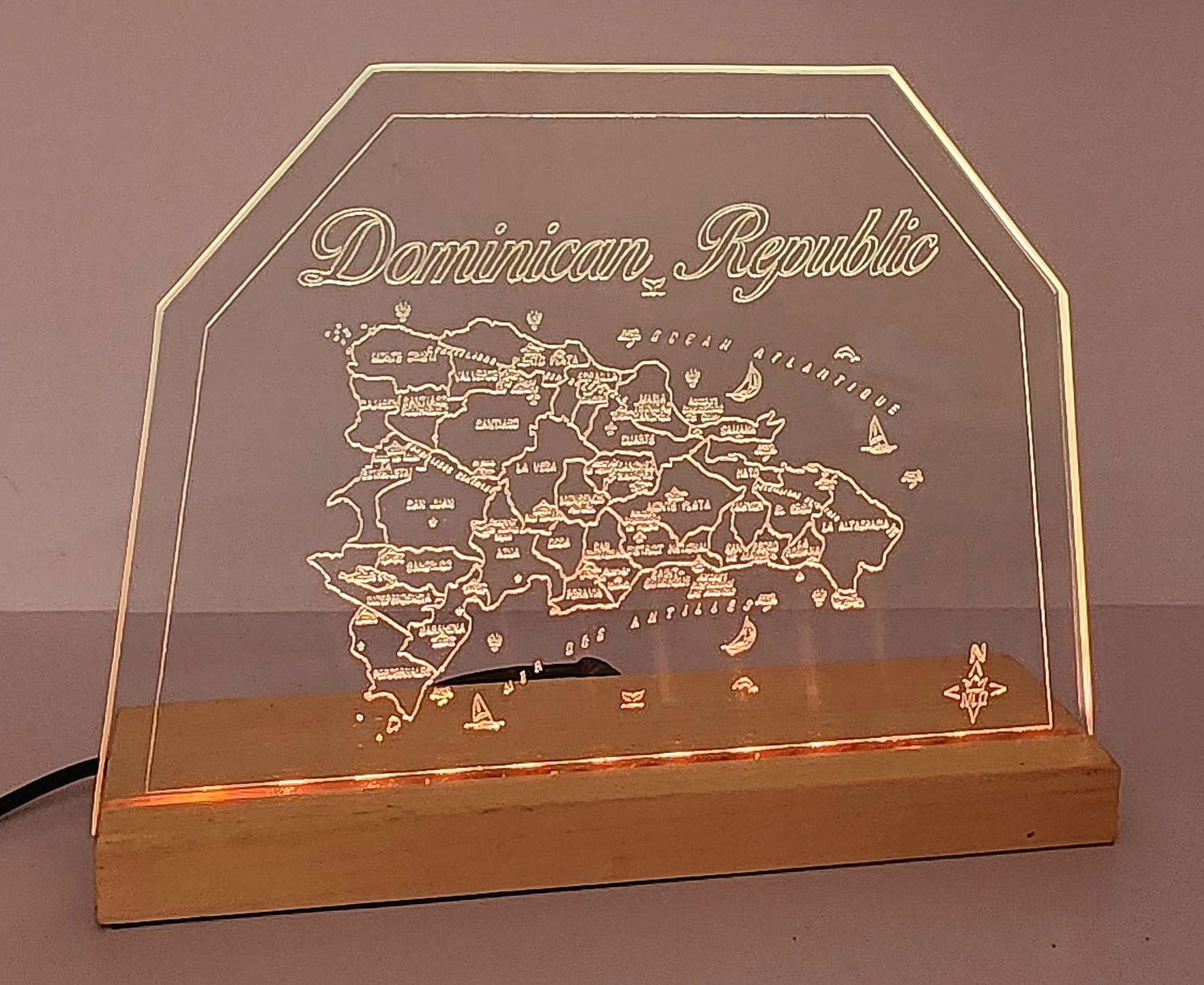LED Plaque Gift Map of the Caribbean Island of the DOMINICAN REPUBLIC  🇩🇴