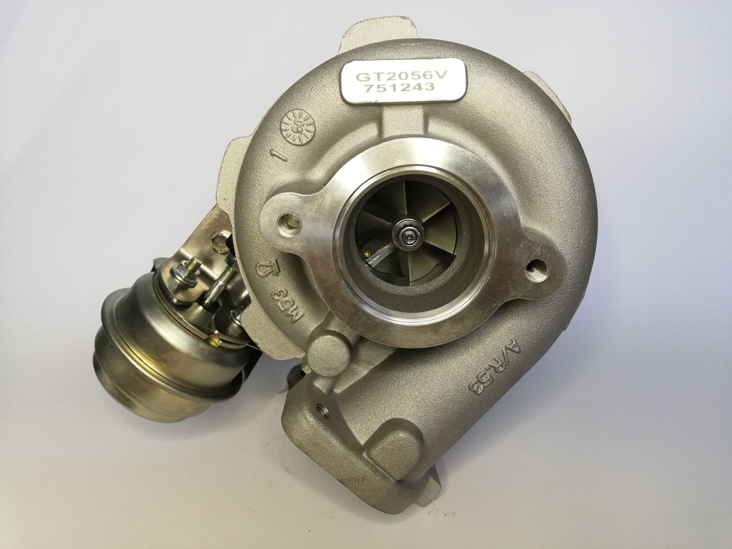 TURBOCARGADOR GT2056V  - MOTOR YD25DDTI  - CILINDRADA 2.5 CC