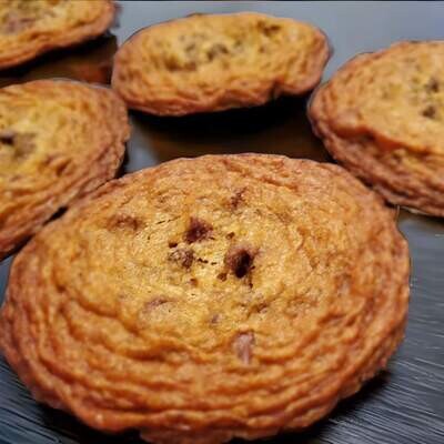 Chocolate Chip Cookie