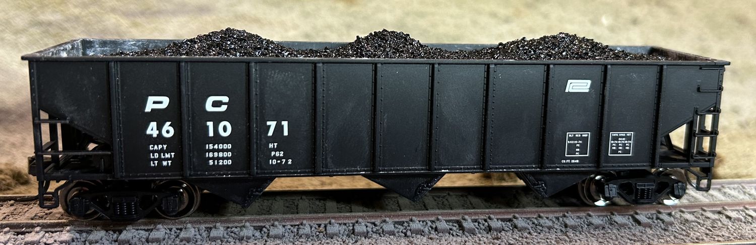HO - Atlas Trainman 3-Bay Hopper - Coal Loads