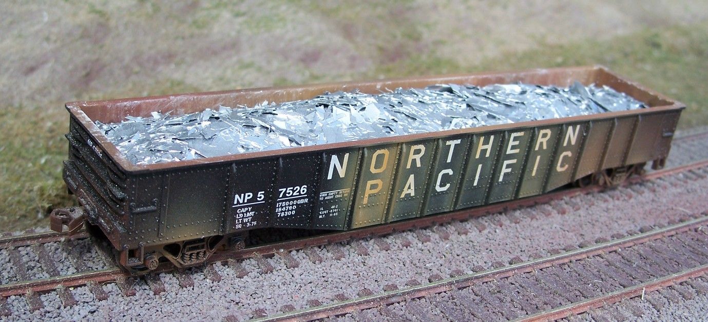 HO - Athearn 50&#39; Gondola - Scrap Aluminum Load