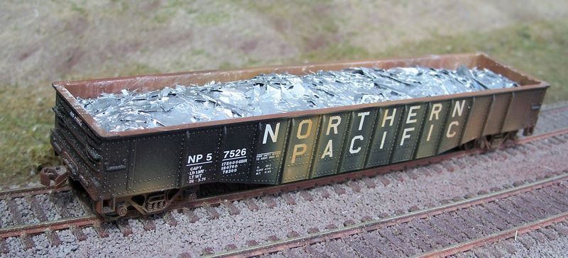 HO - Athearn 50&#39; Gondola - Scrap Aluminum Load