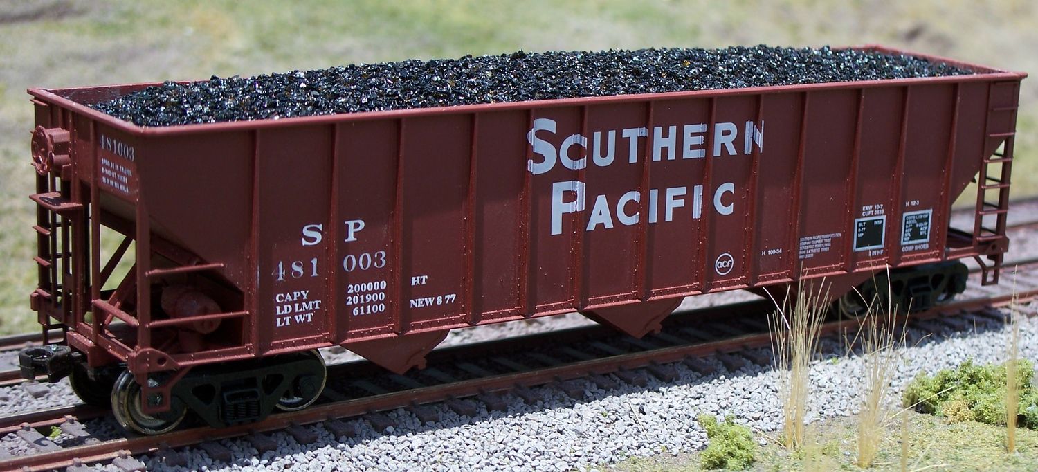 HO - Coal Loads For Bowser 100 Ton 3-Bay Hopper