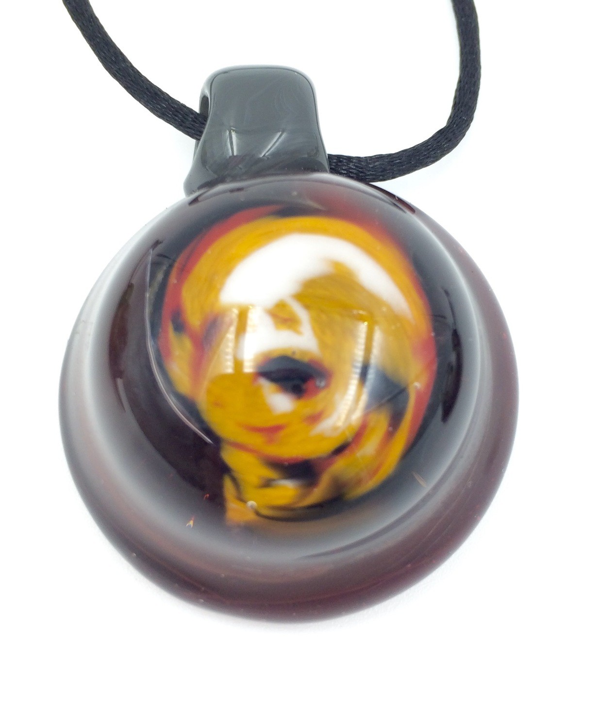 JP: Gray Skull pendant