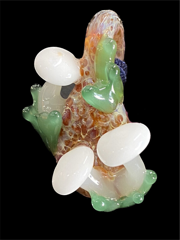 Mushroom cluster pendant jade white 