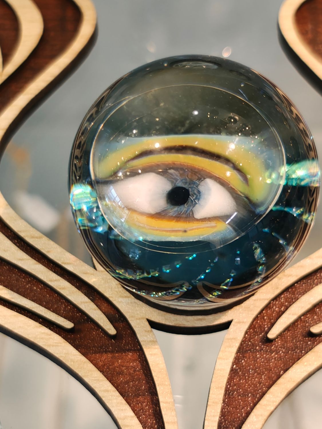 Dichroic marble with eye murrine dichroic spiral 