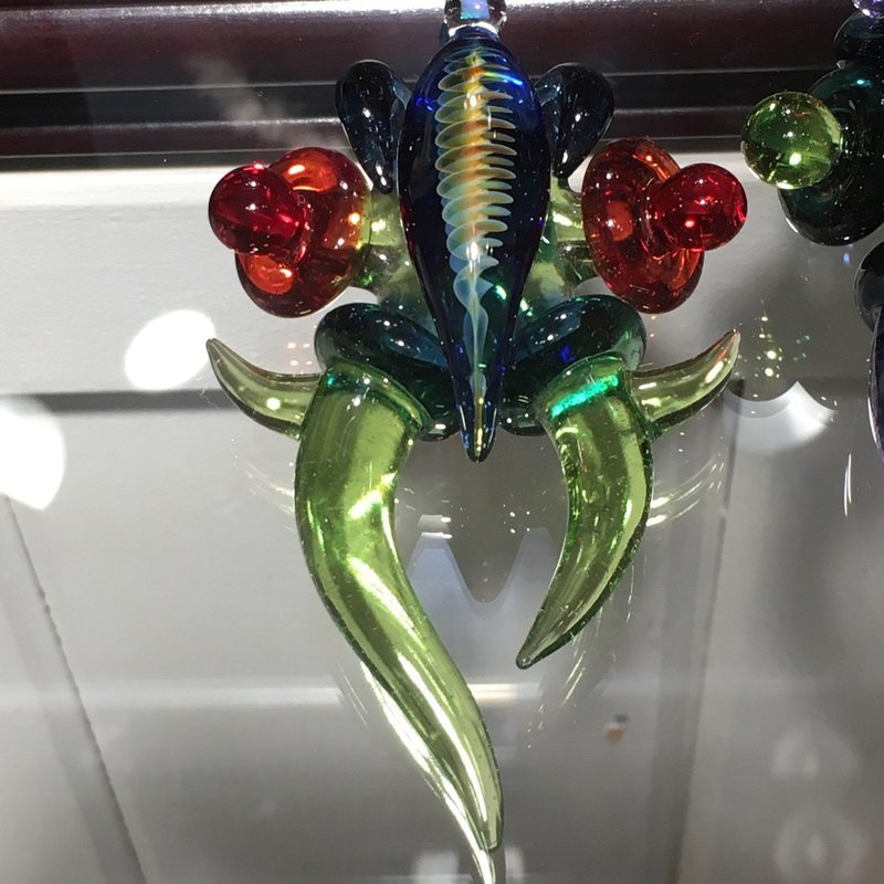 Akatsuki Glass Movement Green Pendant