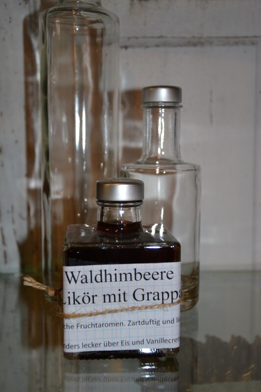 Waldhimbeere Likör mit Grappa