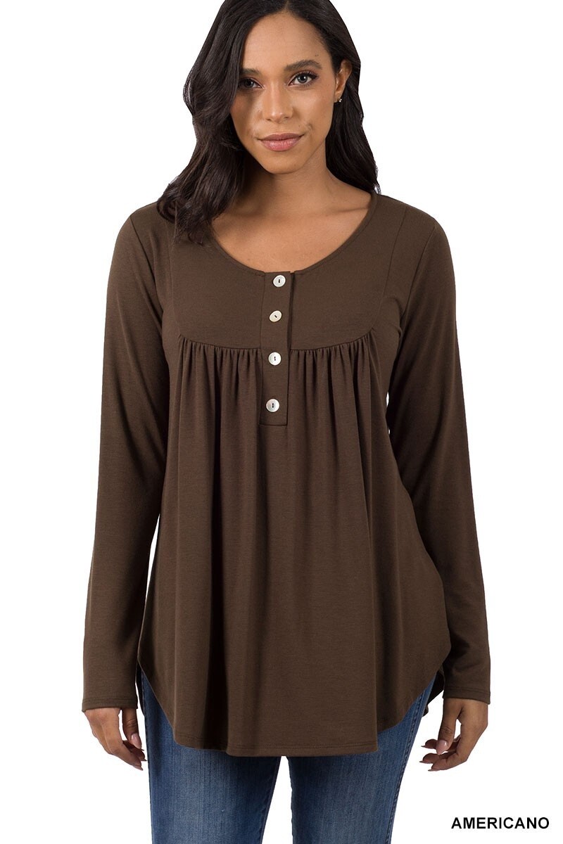 HENLEY NECK WITH YOKE SHIRRING TOP