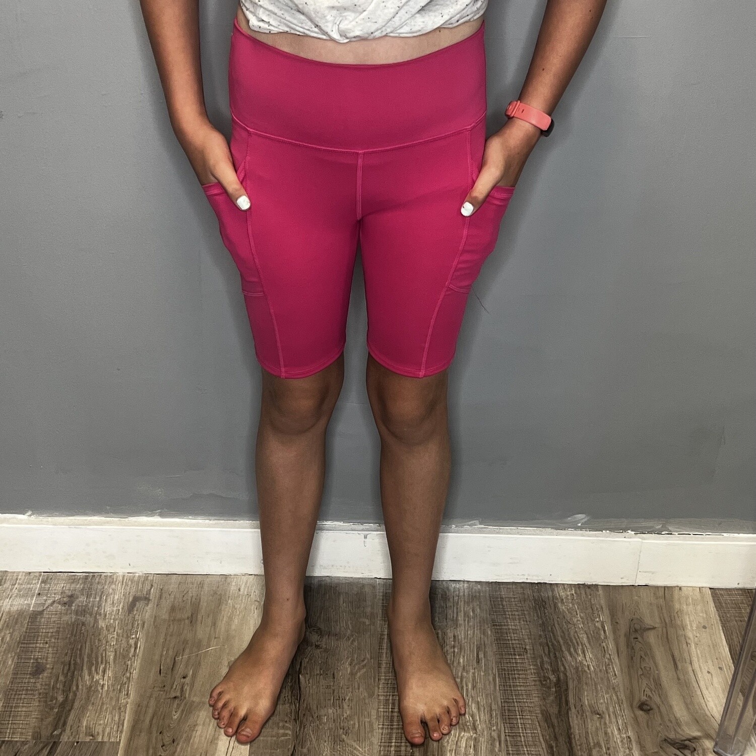 BIKER SHORTS WITH POCKETS