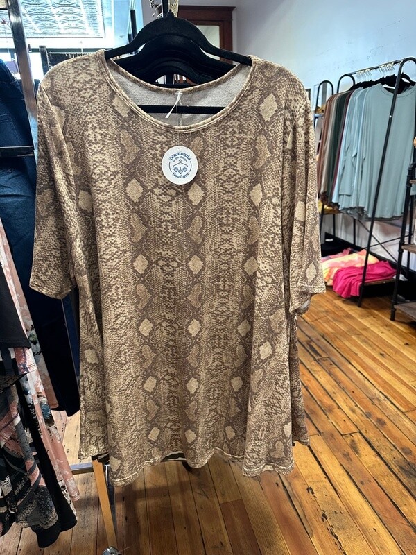 Extra Plus size Short sleeves print tunic top 2