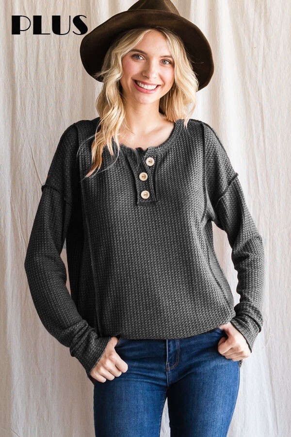 PLUS WAFFLE KNIT BUTTON FRONT TOP