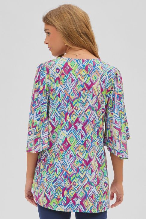 Plus Size Diamond Print Half Sleeve Soft Top