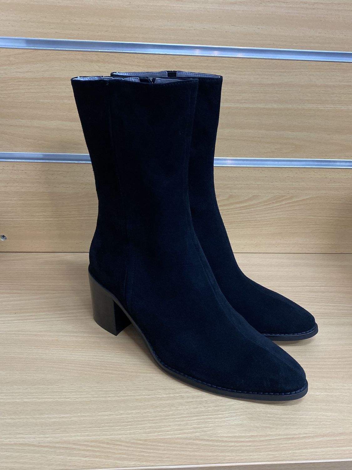 Hinako Yamba Black Suede Boots