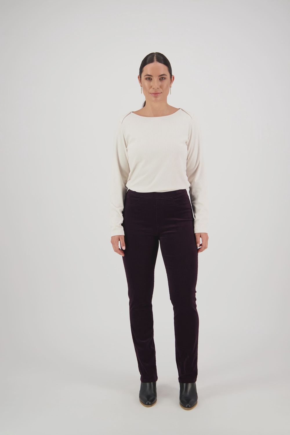 Vassalli Slim Leg Full Length Pinwale Cord Pull On Mulberry