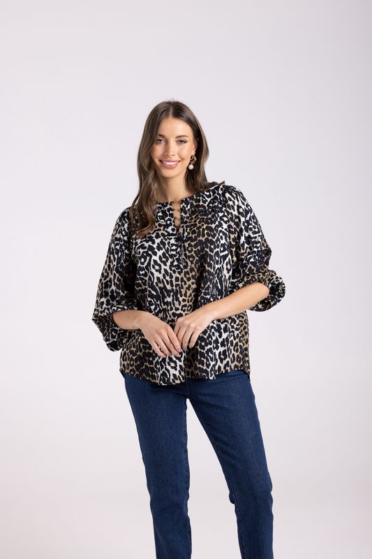 Two T&#39;s Animal Print Top 3/4 Sleeve