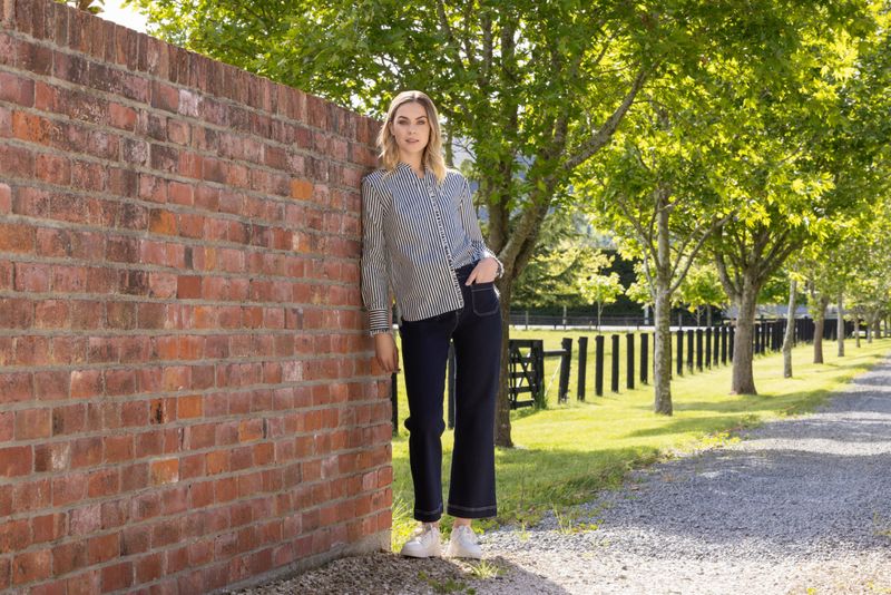Vassalli Wide Leg Ankle Grazer Jean Ink Denim