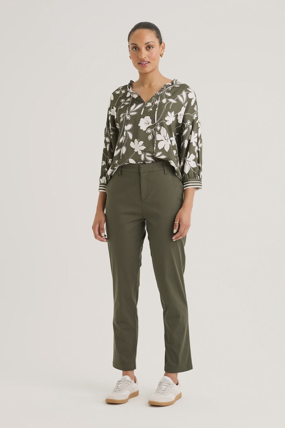 Yarra Trail Nova Classic Chino Khaki