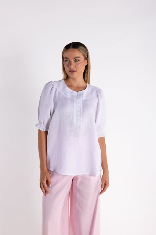 Two T&#39;s Linen Top White