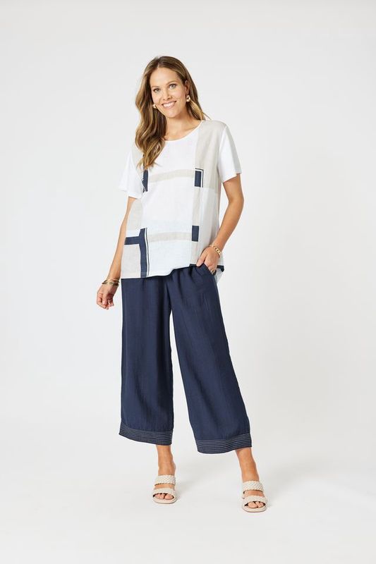 Clarity Geometric Top White &amp; Navy