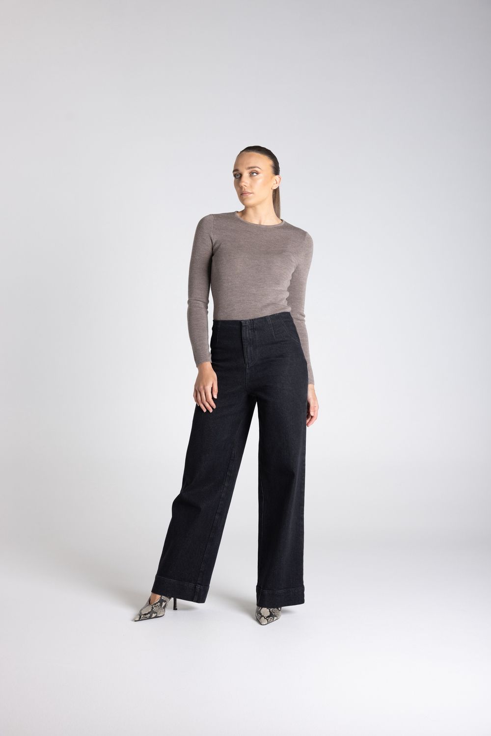 Two T's Crew Neck Merino Knit Top Buff