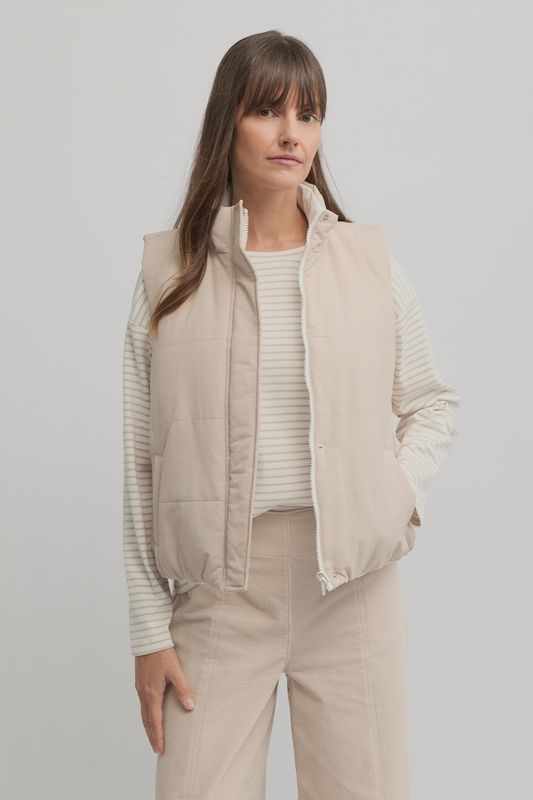 Yarra Trail Reversible Levity Puffer Almond/ Ecru