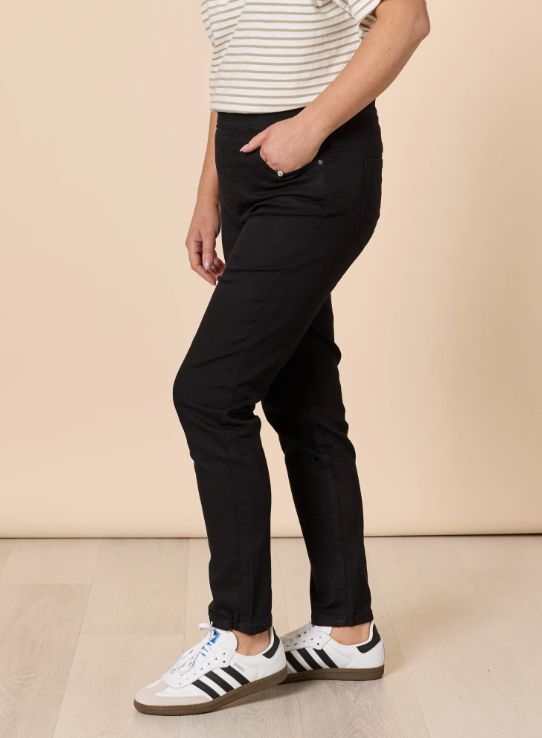 Threadz Chicago Jean Black