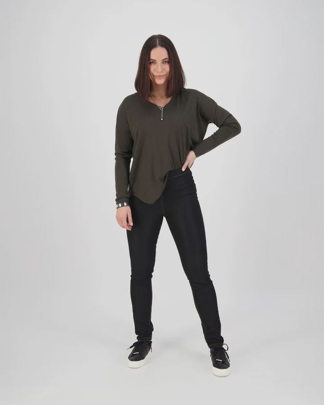 Vassalli Origin Pull On Skinny Leg Full Length Black Denim Contrast Stitching