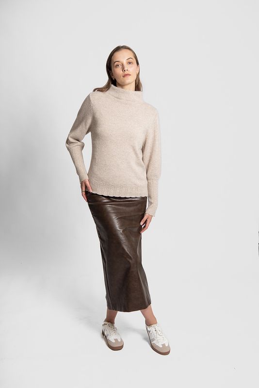 Fields Funnel Neck w Pointelle Puff Sleeve White Pepper