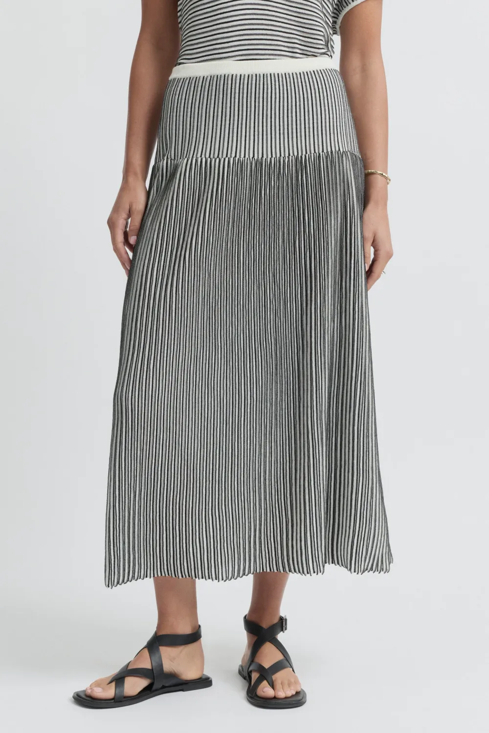 Yarra Trail Loam Knit Skirt Ecru/ Black