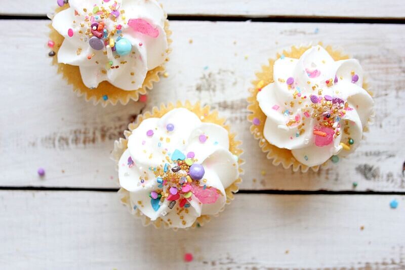 Vanilla Confetti Cupcakes