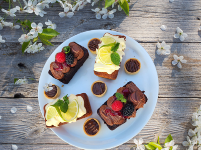 MINI CAKES