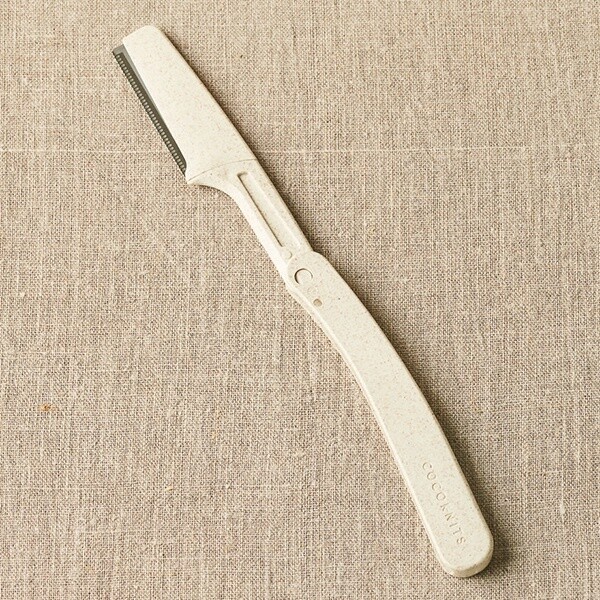 Cocoknits Fuzz Off Comb fully open