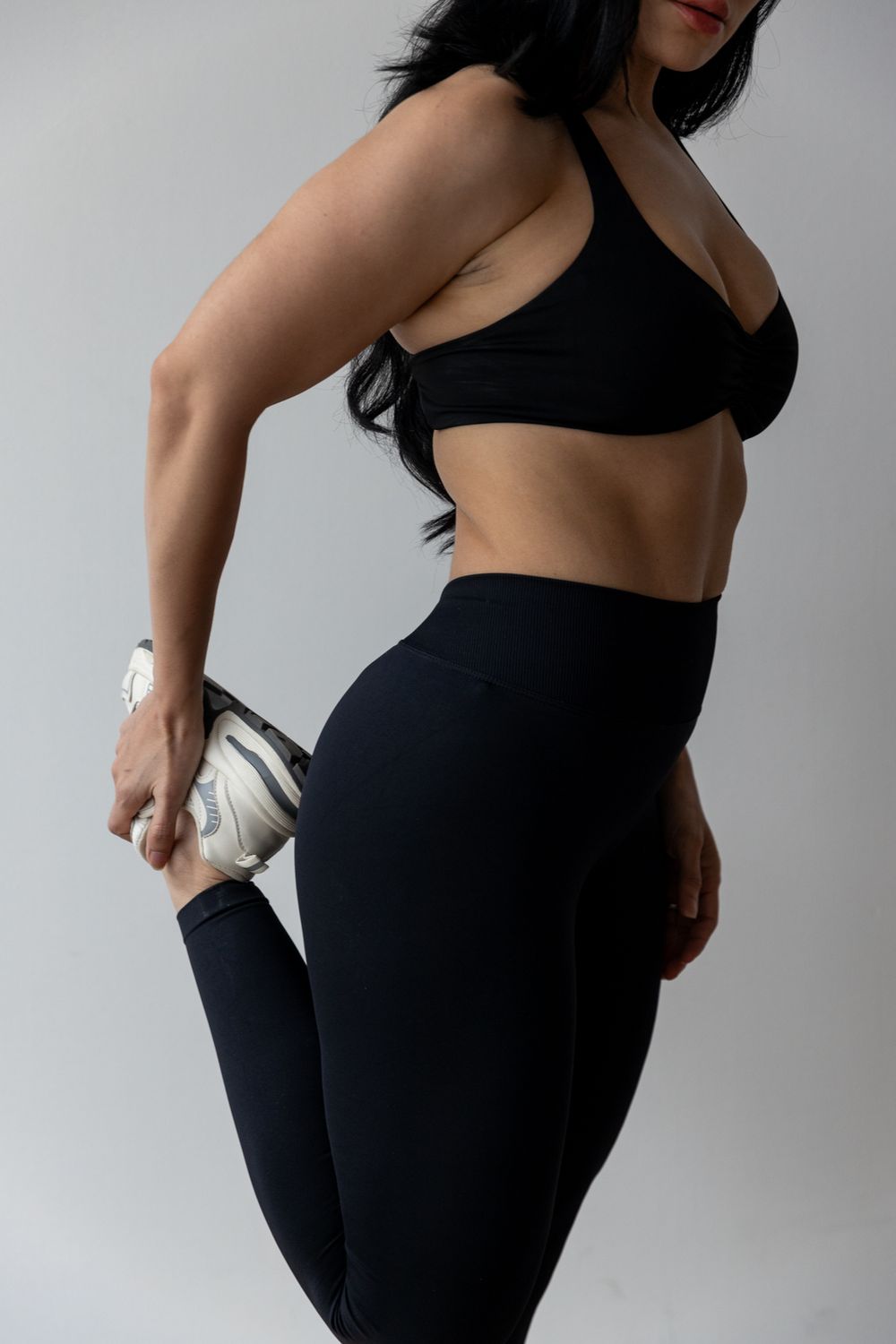 Namek ELEVATED High waisted Butt Lifting V Back Waist Seamless Full Length Legging - Black