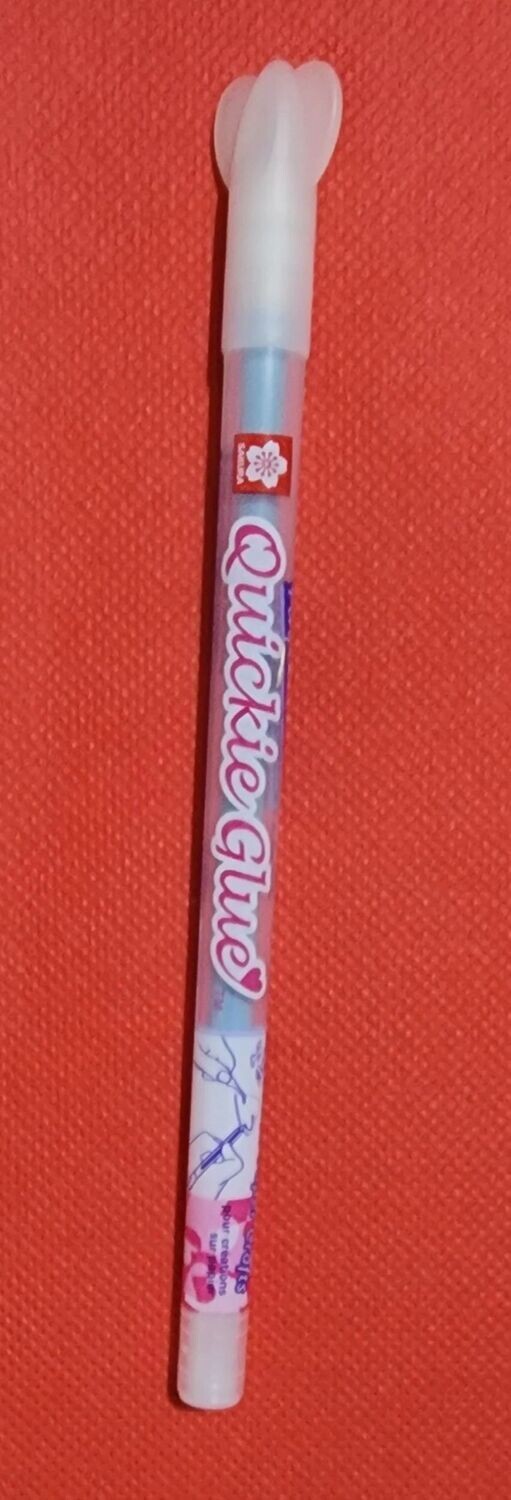 AT0010 Sakura Quickie Glue Pinpoint Roller Pen