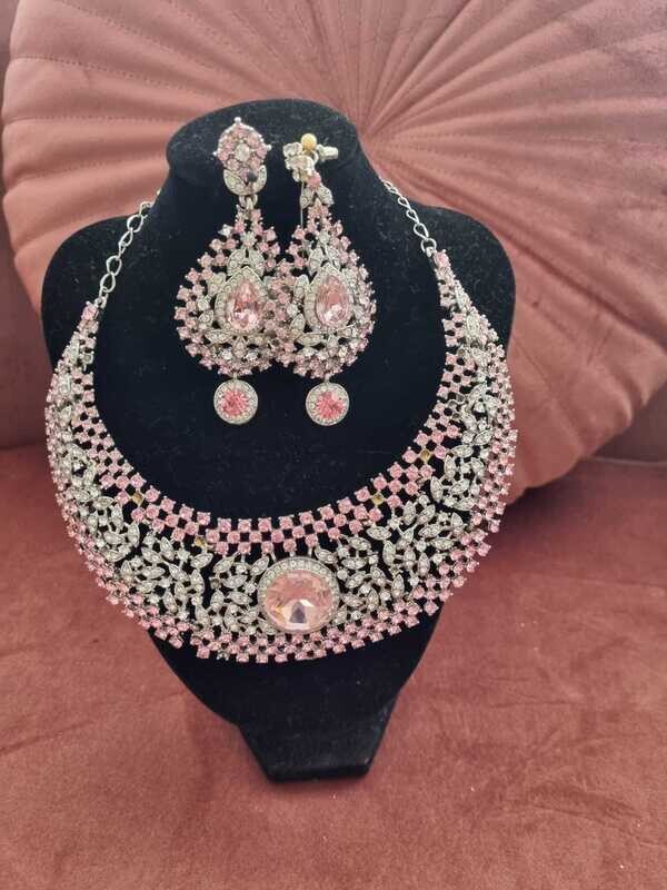 Brautschmuck in Rosé