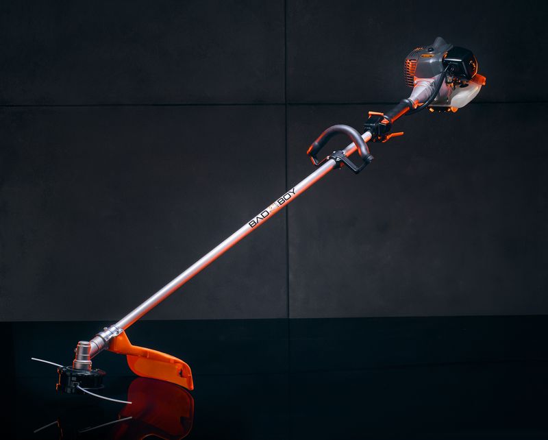 ST254 GAS STRING TRIMMER