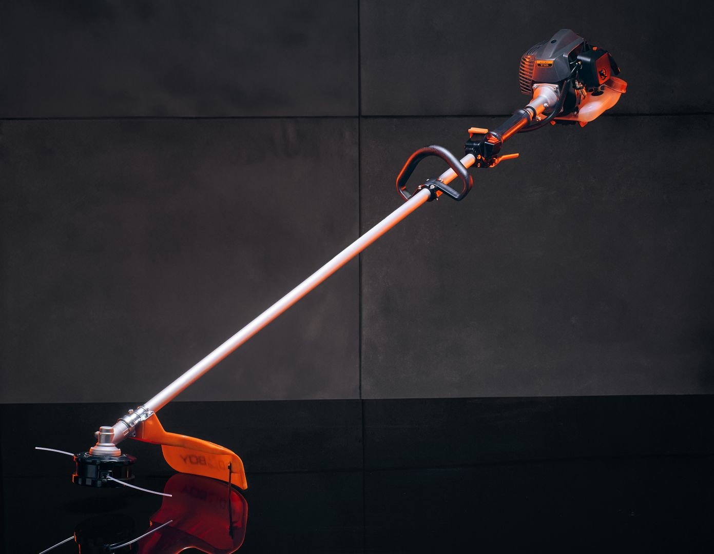 ST225 GAS STRING TRIMMER ST225 GAS STRING TRIMMER