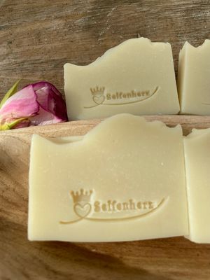 Mandelmilchseife mit Bio Arganöl (vegan) Mandelmilchseife mit Bio Arganöl (vegan)